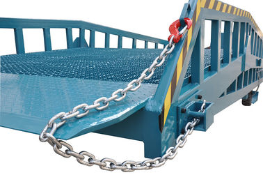 8000Kg Manual Mobile Dock Ramp , Mechanical Durable Mobile Loading Dock
