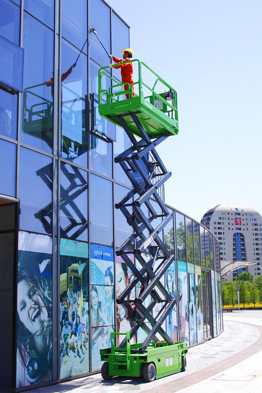 Automatic Scissor Lift Small Size 8m Electrical Driving 230kg Aerial Working Platform